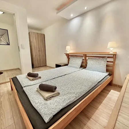 Apartament R8 Free Parking For One Car Budapesta