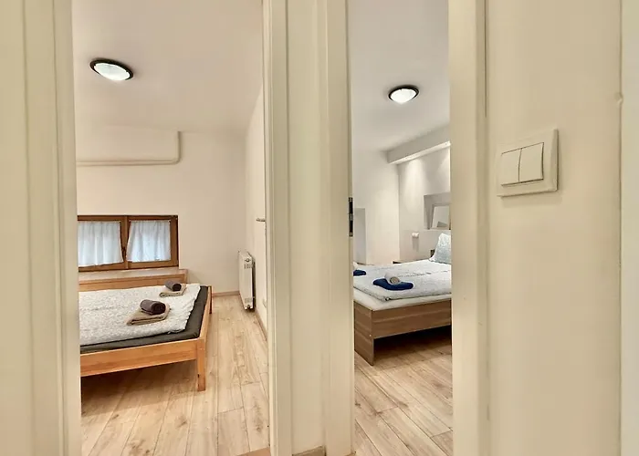 Apartament R8 Free Parking For One Car Budapesta