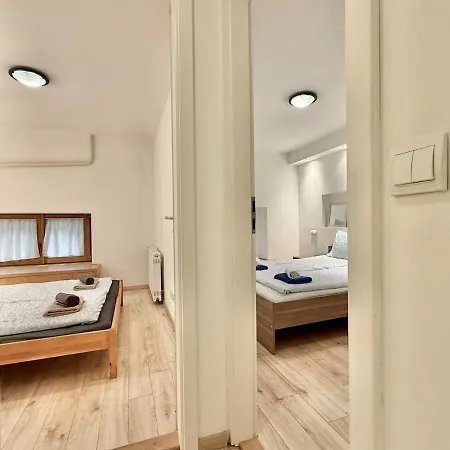 Appartement R8 Free Parking For One Car Budapest